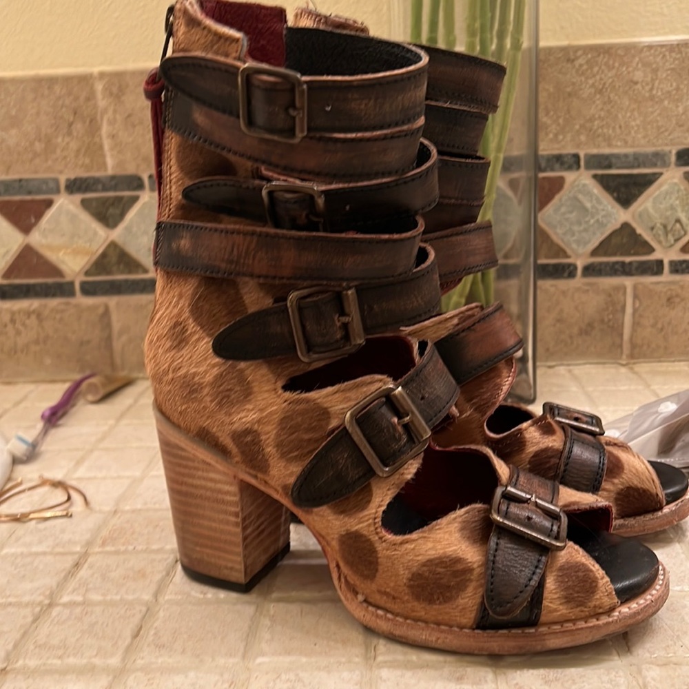 Freebird by Steve Madden Leopard “Bond”